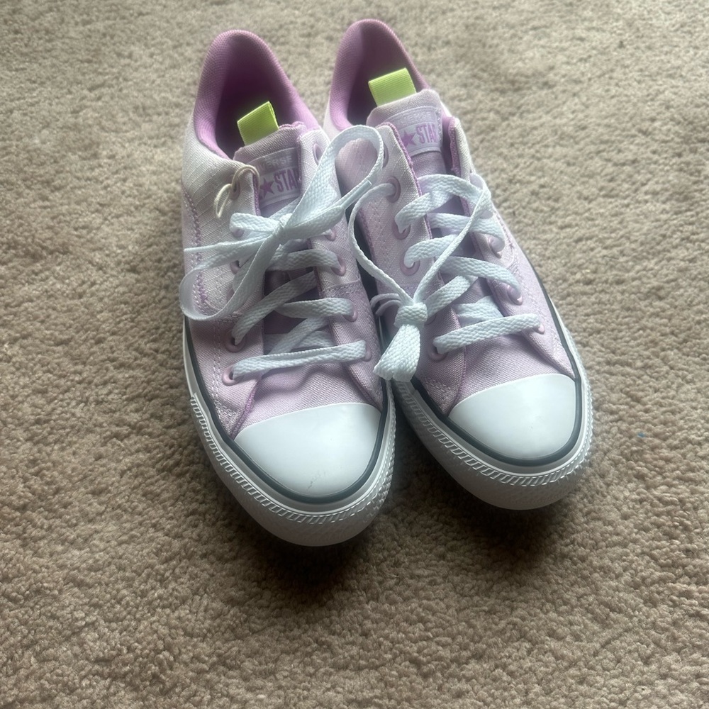 Chuck Taylor All Star Low Top Sneaker in Pink 8 New - Picture 5 of 9